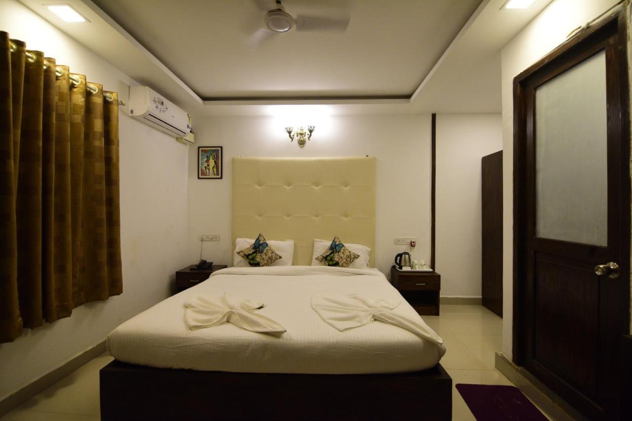 Amor By The Walk Stayss Morjim Exterior photo